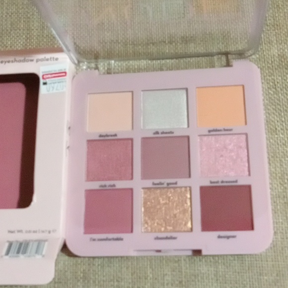 THE CREME SHOP (4) EYESHADOW BROW PENCIL BALM & EYE PRIMER - Picture 2 of 6